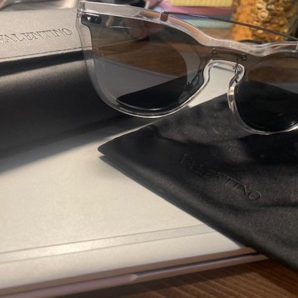 Valentino Transparent sunglasses VA4008 5024/6G main image 6